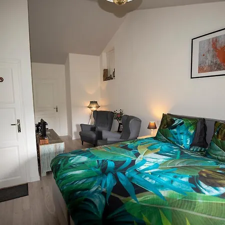 Moulin Des Comtes - Les Rochers Oda ve Kahvaltı