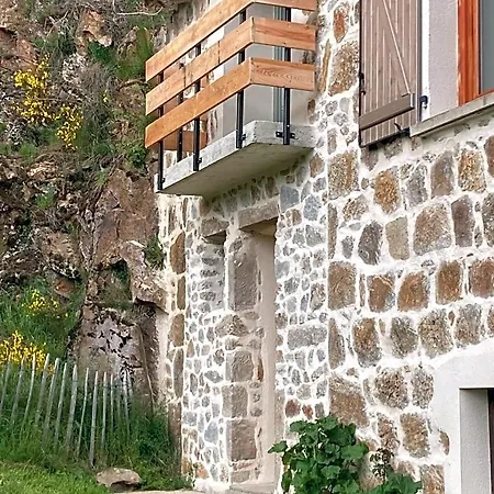 Nocleg ze śniadaniem Moulin Des Comtes - Les Rochers Viverols