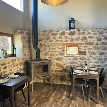 Moulin Des Comtes - Les Rochers Viverols