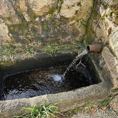 Moulin Des Comtes - Les Rochers Oda ve Kahvaltı